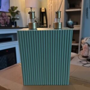 Horizon Group NEW Dark Sage Green Ribbed Dual Soap Dispenser